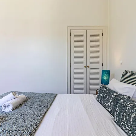 Chiado Superior By Architecture Tote Ser * Lisbon